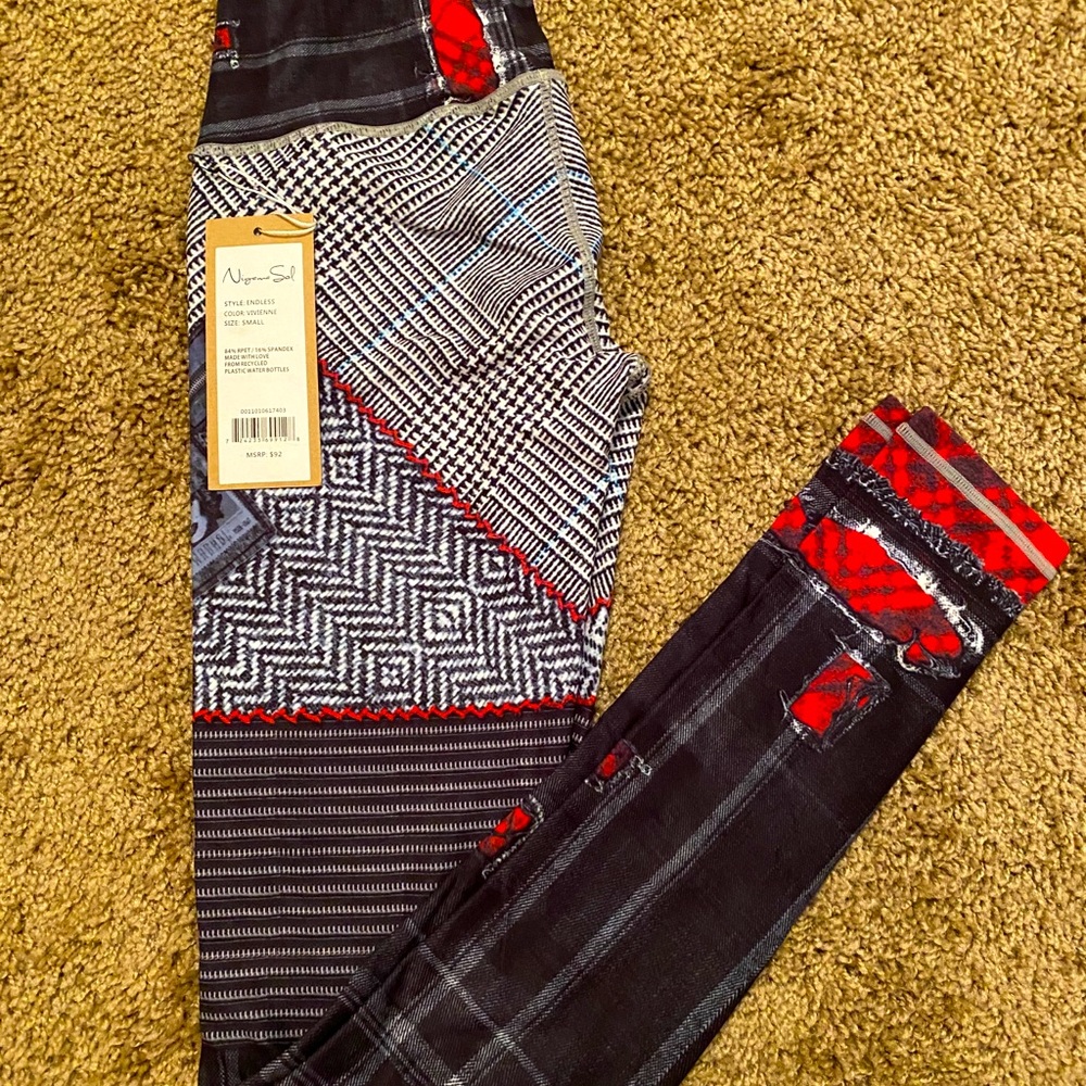 NWT! Niyama Sol Leggings